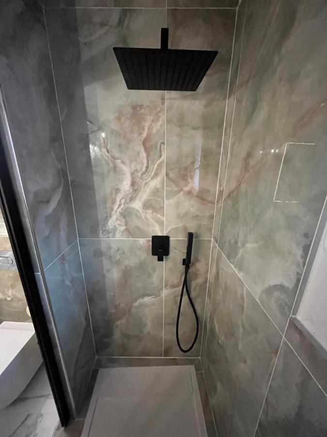 Appart Hotel Le 8 Le Duplex Mâcon Eksteriør bilde